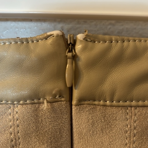 Maeve tan faux seude pencil skirt size 4 - Picture 3 of 6